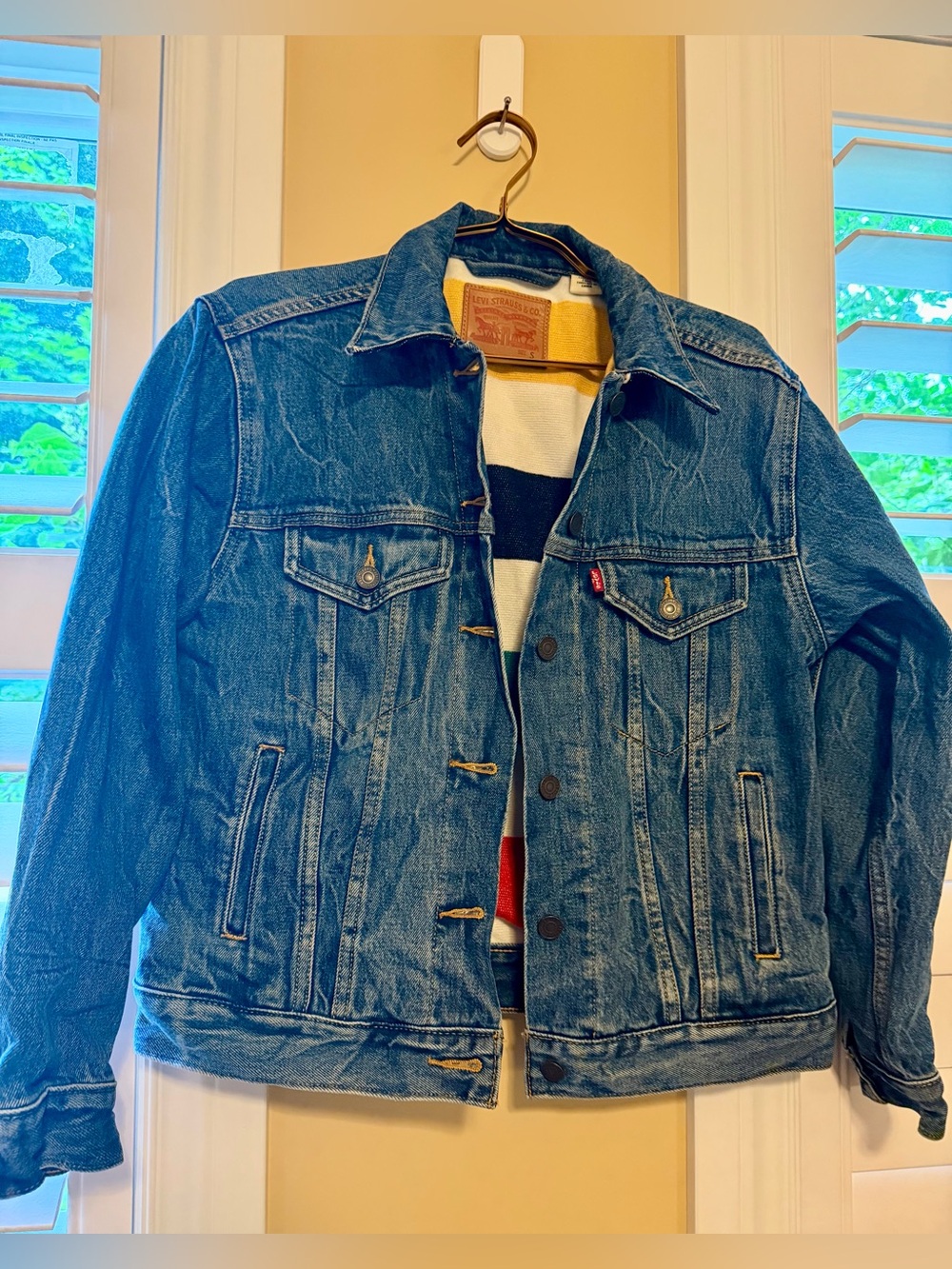 Hudson's Bay and Levi's Blue Denim Trucker Jacket -Men's small